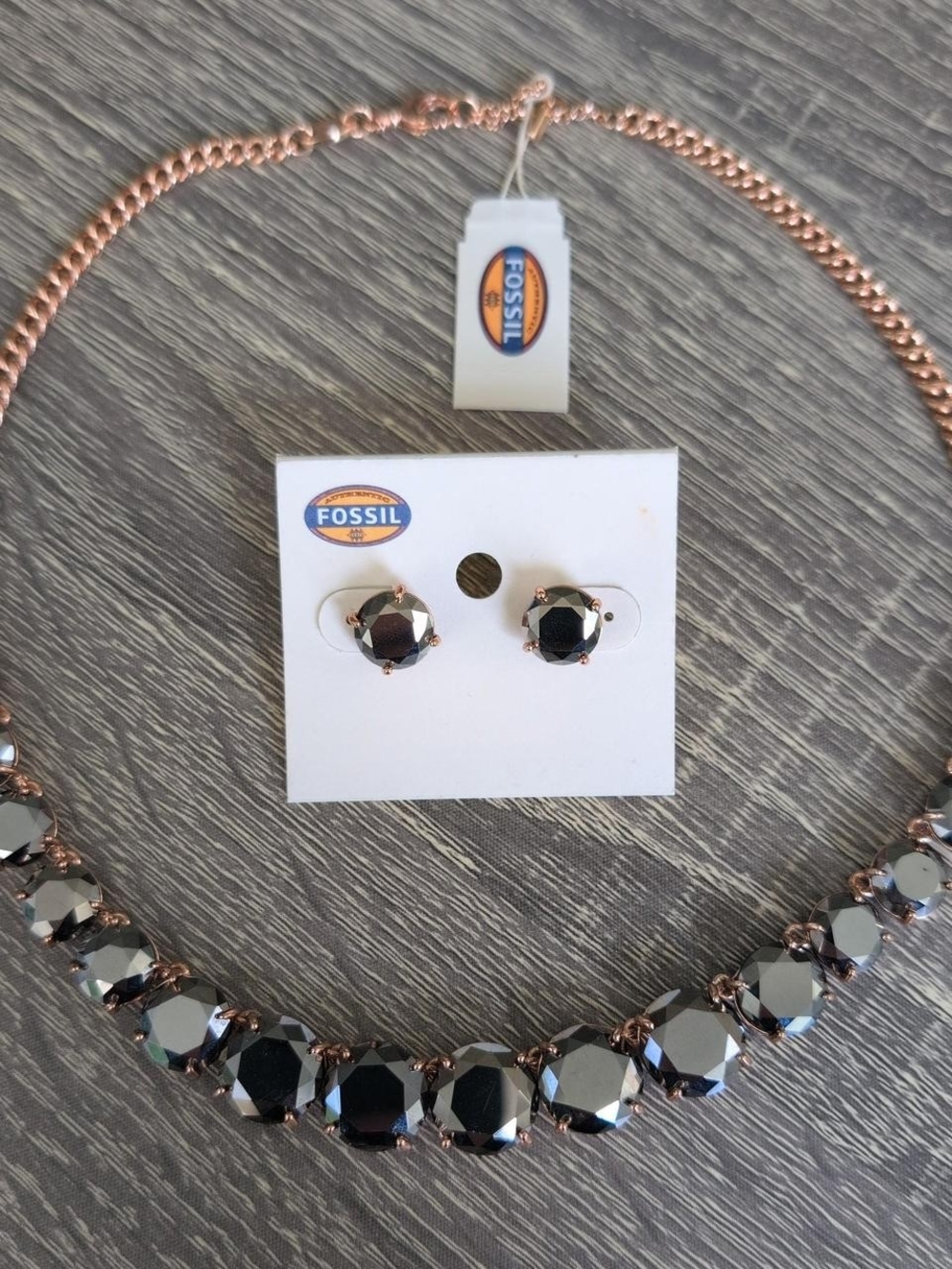 NWT Fossil necklace & earring set. Pewter/black rhinestones & rose gold necklace